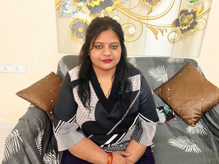 AlisCurve naked pics shows