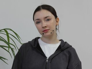 AllaFlatcher live free jasmin
