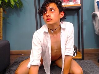 DylanPhillips naked shows livejasmine