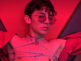 DylanThomass webcam private jasmin