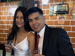 JenniferAndBraad videos live online