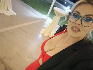 MonikRoxane webcam naked xxx