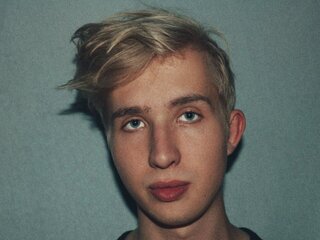 RobertSaunders recorded video cam