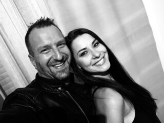 VikiZsolt amateur real livejasmin